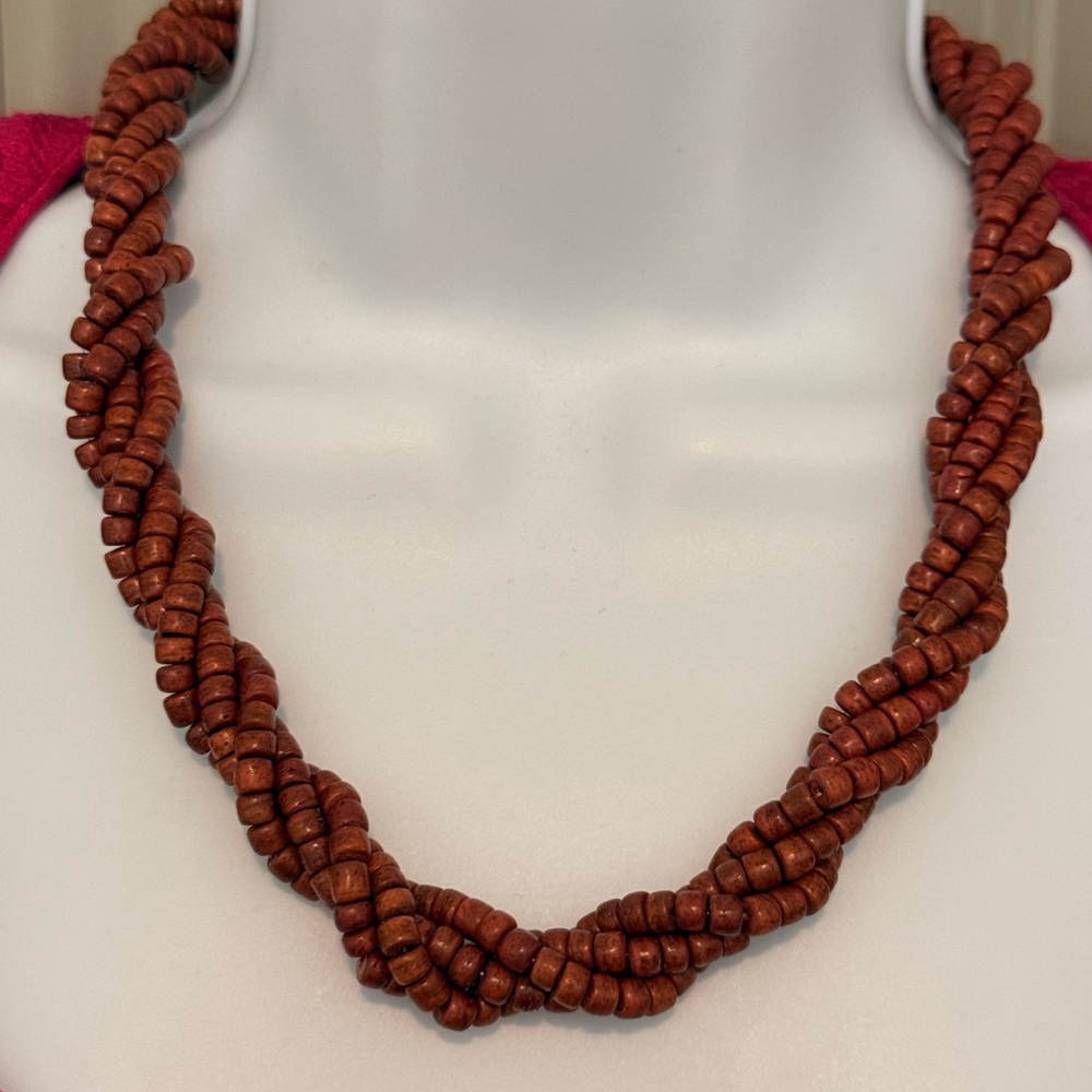 Vintage Wooden Bead Twist Necklace – Earthy Boho Style